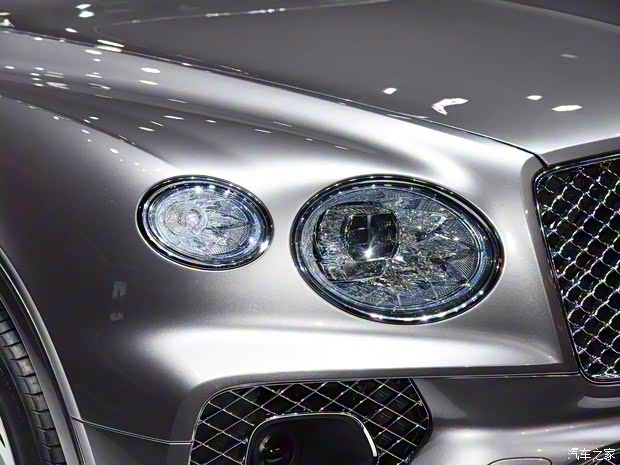 賓利 添越 2021款  4.0T V8