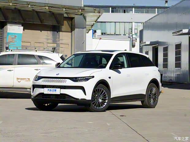 零跑汽车 零跑C11 2023款 增程 300舒享版 零跑汽车 零跑C11 2023款 增程 300舒享版