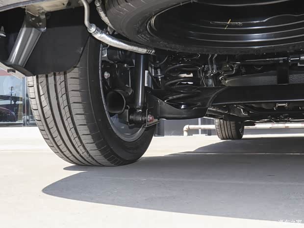 比亚迪 宋MAX 2021款 升级版 1.5T 自动豪华型 7座