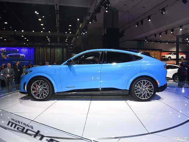 福特(進(jìn)口) Mustang Mach-E 2020款 長(zhǎng)續(xù)航全驅(qū)版 Premium