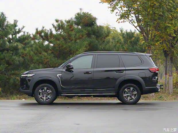 上汽大通 领地 2022款 穿越版 上汽大通 领地 2022款 穿越版