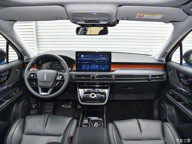 长安林肯 冒险家 2020款 2.0T 四驱尊耀版