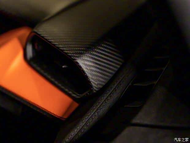 蘭博基尼 Revuelto 2023款 基本型 蘭博基尼 Revuelto 2023款 基本型