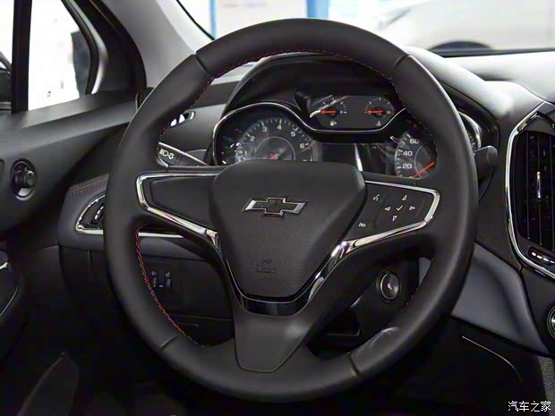 上汽通用雪佛兰 科鲁兹 2018款 330T Redline版