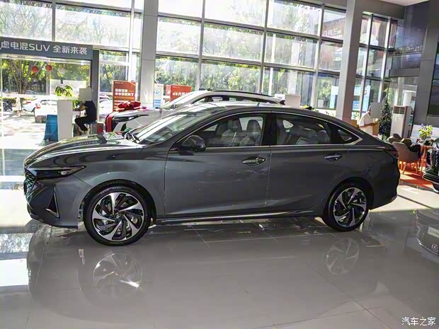 長(zhǎng)安汽車 銳程PLUS 2023款 1.5T DCT旗艦型