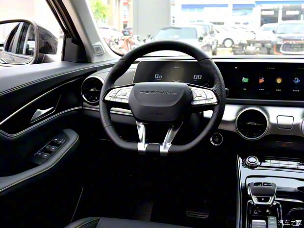 東風(fēng)風(fēng)行 風(fēng)行T5 EVO 2023款 狂飚版 1.5TD DCT鉑金款