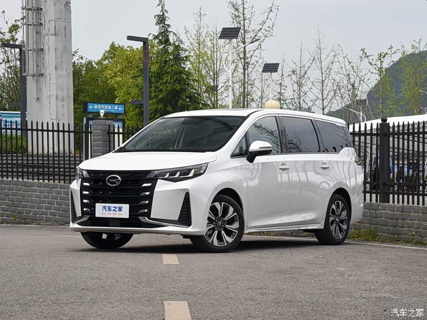 广汽乘用车 传祺M6 2023款 PRO 270T DCT尊荣版 广汽乘用车 传祺M6 2023款 PRO 270T DCT尊荣版