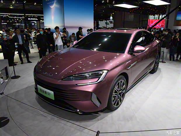 比亚迪 驱逐舰07 2023款 DM-i 1.5T 121km 基本型 比亚迪 驱逐舰07 2023款 DM-i 1.5T 121km 基本型