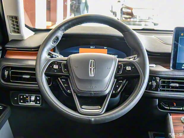 林肯(進(jìn)口) 飛行家(進(jìn)口) 2020款 3.0T V6全驅(qū)尊享版