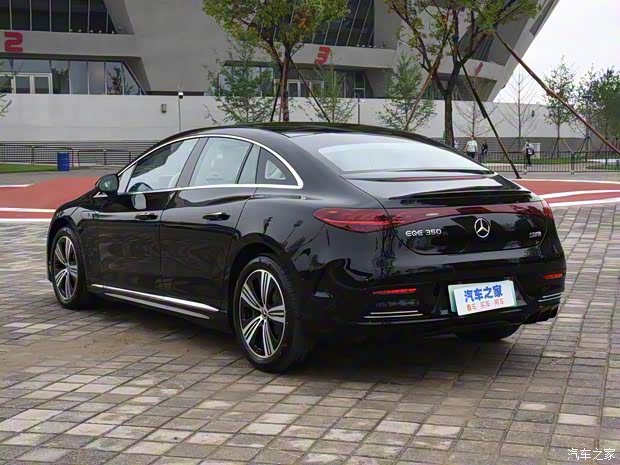 北京奔驰 奔驰EQE 2022款 350 豪华版 北京奔驰 奔驰EQE 2022款 350 豪华版