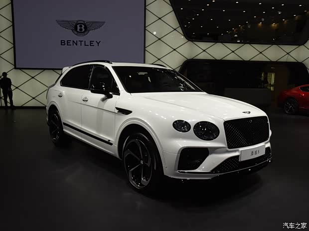 宾利 添越 2022款 4.0T V8 S 宾利 添越 2022款 4.0T V8 S