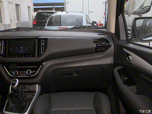 江西五十鈴 瑞邁 2023款 2.5T柴油兩驅(qū)長(zhǎng)軸高配版JE4D25Q6BL