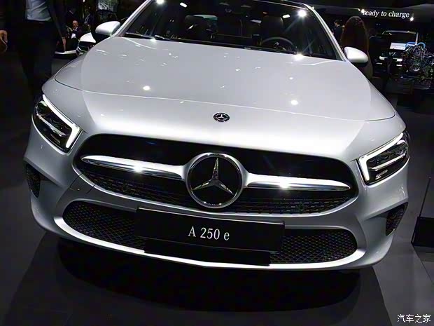 奔驰(进口) 奔驰A级新能源(进口) 2020款 A 250 e 奔驰(进口) 奔驰A级新能源(进口) 2020款 A 250 e