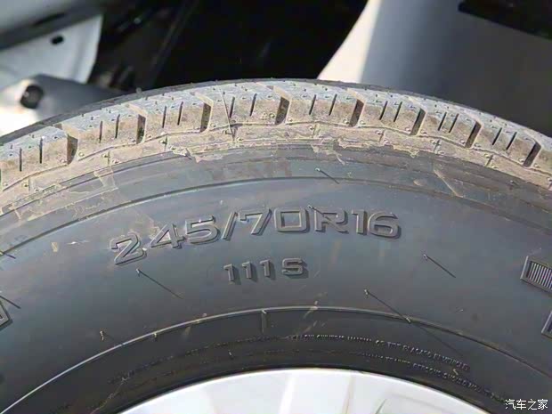 江西五十鈴 瑞邁 2023款 2.5T柴油兩驅(qū)長(zhǎng)軸高配版JE4D25Q6BL