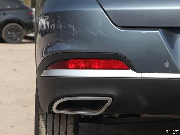 奇瑞汽车 瑞虎7 2022款 超能版 1.5T CVT超能英雄