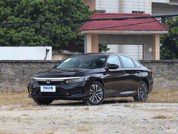 東風(fēng)本田 英仕派 2022款 銳·混動 2.0L 凈雅版