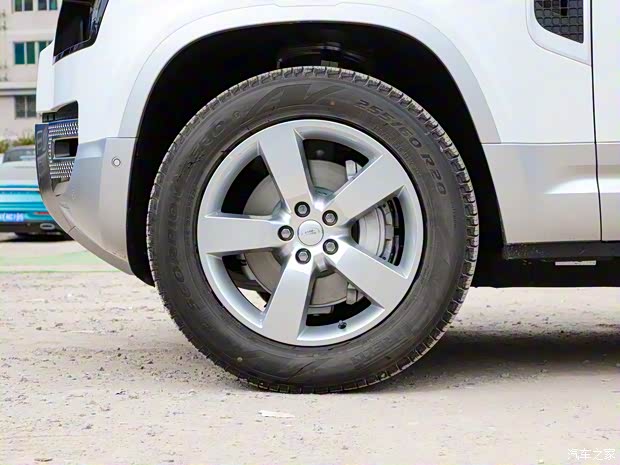 路虎(進(jìn)口) 路虎衛(wèi)士 2023款 130 3.0T P400 HSE