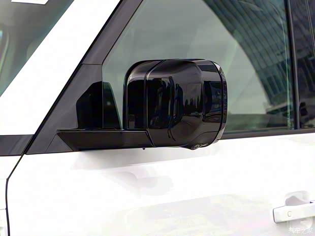 路虎(進(jìn)口) 路虎衛(wèi)士 2023款 130 3.0T P400 HSE