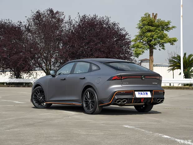 长安汽车 长安UNI-V 2022款 运动版 长安汽车 长安UNI-V 2022款 运动版