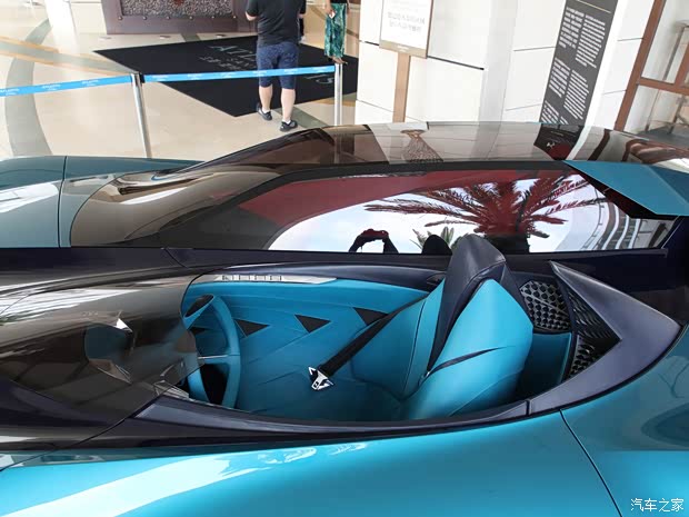 雪铁龙(进口) DS X E-Tense 2018款 Concept 雪铁龙(进口) DS X E-Tense 2018款 Concept