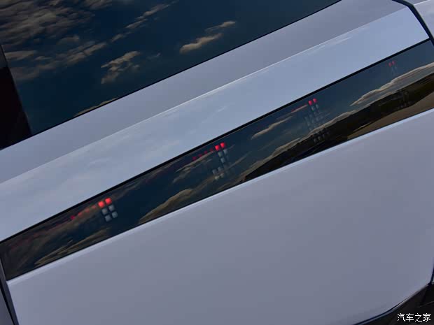 華人運(yùn)通 高合HiPhi Z 2023款 四座版