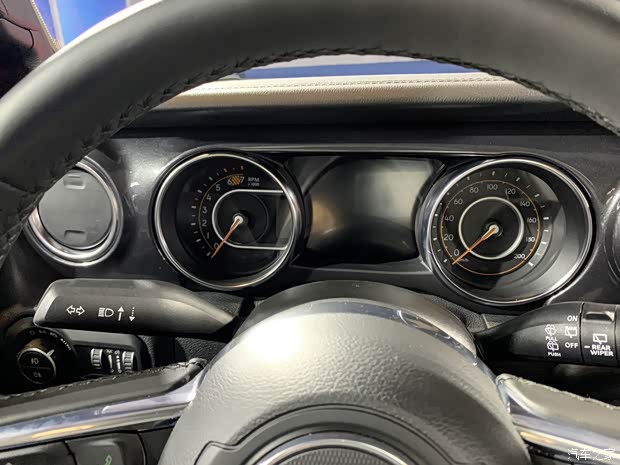 Jeep(進(jìn)口) 牧馬人 2022款 高地 基本型