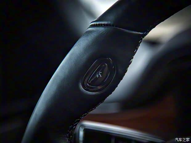 林肯(進(jìn)口) 飛行家新能源 2019款 3.0T V6全驅(qū)高性能插電式混動(dòng)版