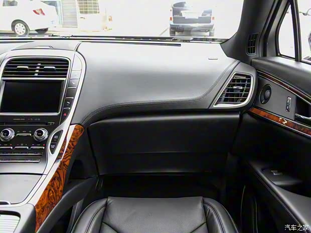 林肯 航海家 2019款 2.0T 四驱尊雅型