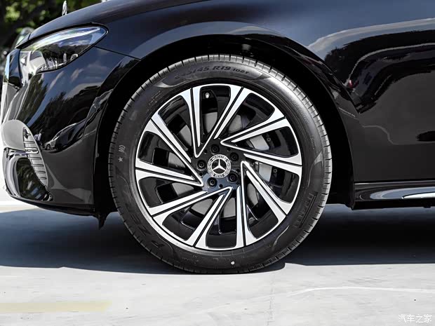 北京奔馳 奔馳E級 2024款 E 300 L 豪華型