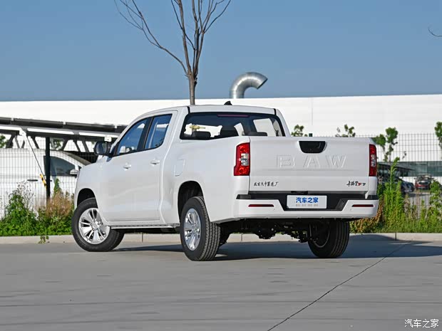 北京汽車制造廠 卡路里 2023款 2.0L 自動(dòng) 長(zhǎng)軸 能量型