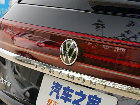 2021款 330TSI 两驱豪华版 2021款 330TSI 两驱豪华版