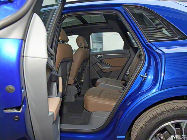 一汽奧迪 奧迪Q3 2024款 45 TFSI quattro 時尚動感型