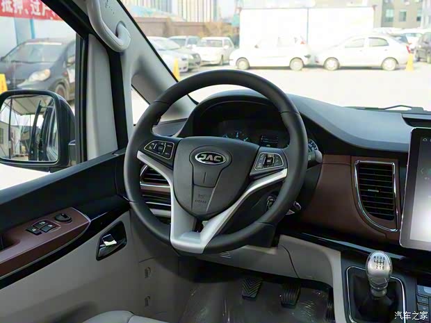 江淮汽车 瑞风L5 2022款 2.0T 手动商务版