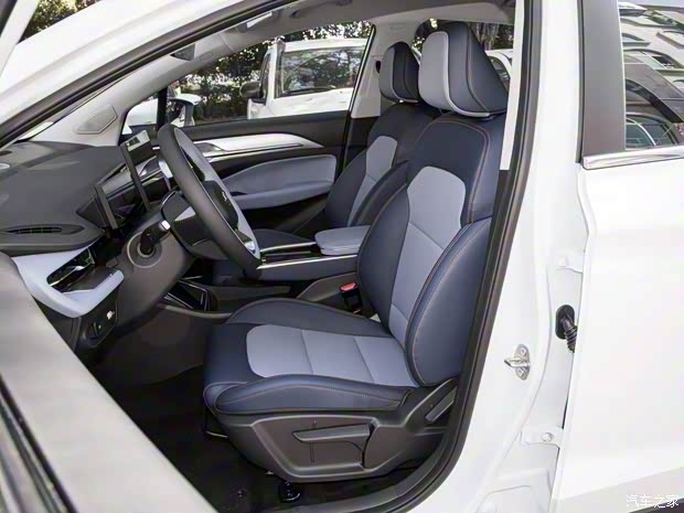 幾何汽車 幾何M6 2022款 580 豪華型