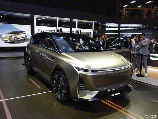 爱驰汽车 爱驰U7 2019款 基本型 爱驰汽车 爱驰U7 2019款 基本型