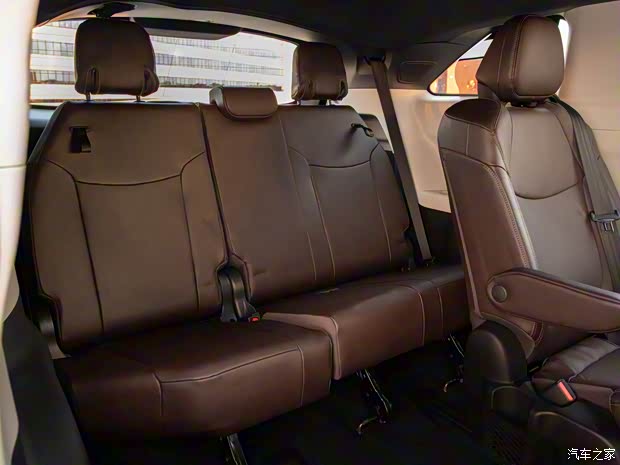 丰田(进口) Sienna 2021款 2.5L混动 两驱Platinum 7座 美国版