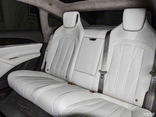 智己汽车 智己L7 2022款 Dynamic 智己汽车 智己L7 2022款 Dynamic