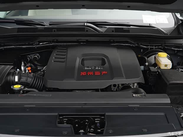 郑州日产 帕拉丁 2023款 2.0T 四驱智享版