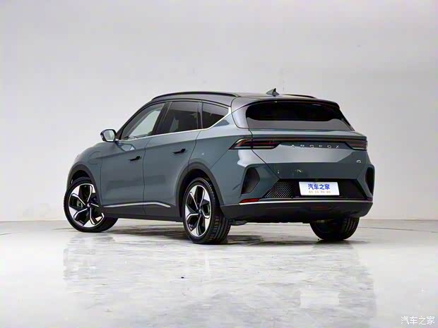 北汽新能源 极狐 阿尔法T(ARCFOX αT) 2023款 森林版 北汽新能源 极狐 阿尔法T(ARCFOX αT) 2023款 森林版