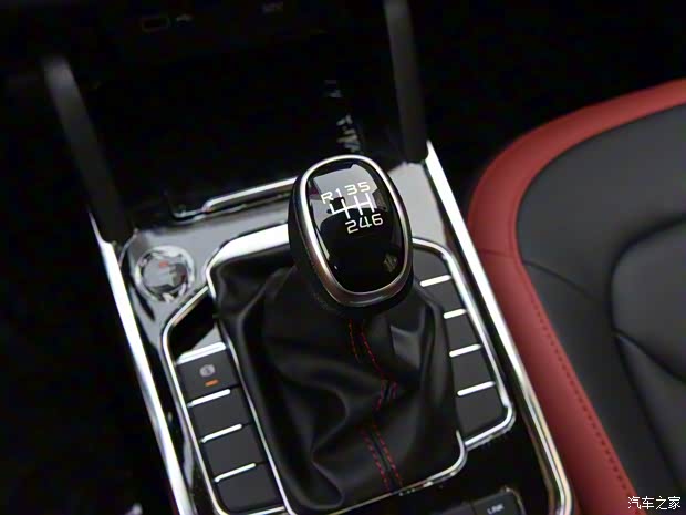 一汽奔腾 奔腾T33 2021款 1.2T 手动基本型