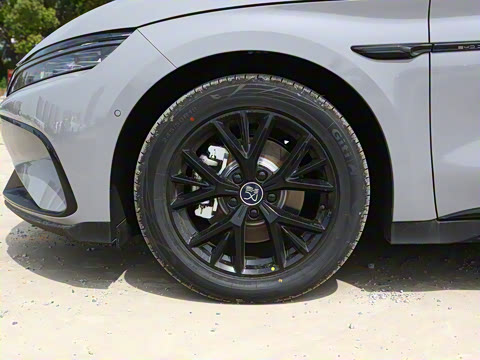 2025款 DM-i 智驾版 125KM领航版 2025款 DM-i 智驾版 125KM领航版