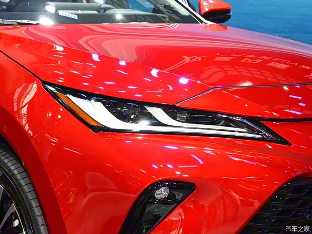 广汽丰田 威飒 2022款 双擎 2.5L CVT四驱尊贵版 广汽丰田 威飒 2022款 双擎 2.5L CVT四驱尊贵版