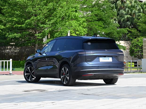 蔚来 蔚来ES8 2023款 100kWh 行政版