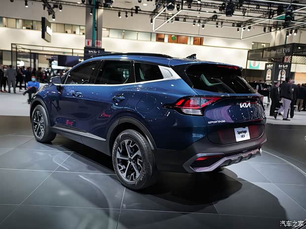 起亚(进口) SPORTAGE 2023款 HEV 美国版 起亚(进口) SPORTAGE 2023款 HEV 美国版