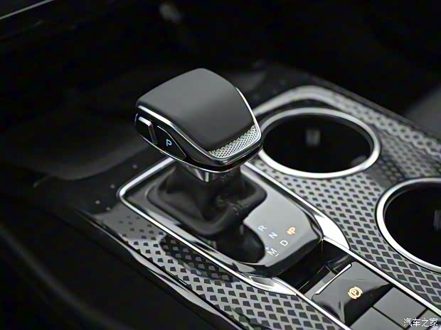 一汽红旗 红旗HS3 2023款 1.5T 尝鲜版 一汽红旗 红旗HS3 2023款 1.5T 尝鲜版