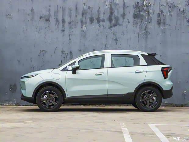 几何汽车 几何E 2023款 320KM 乖帅虎 5座
