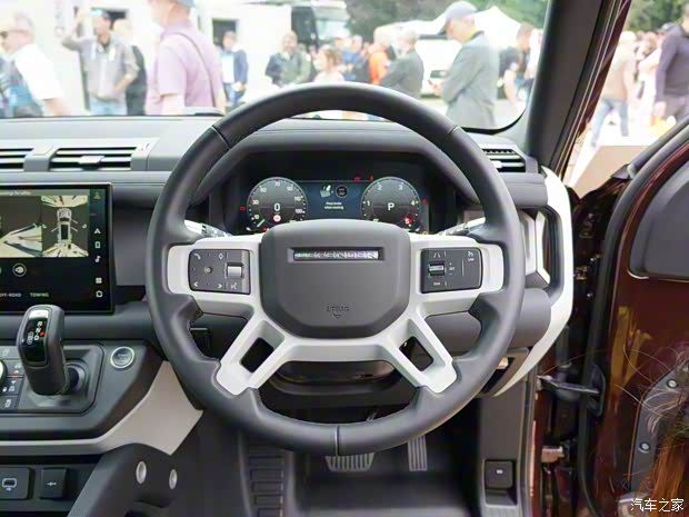 路虎(进口) 路虎卫士 2023款 130 First Edition 路虎(进口) 路虎卫士 2023款 130 First Edition