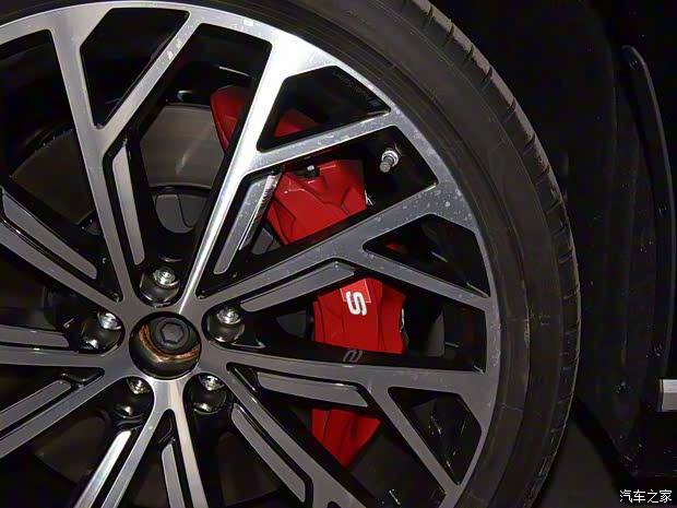 奥迪(进口) 奥迪S8 2021款 S8L 4.0TFSI quattro