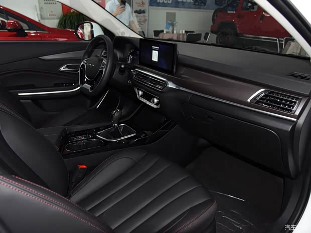 北京汽车 智道U7 2019款 1.5T 手动精英版 国VI