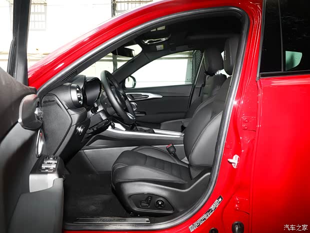 阿爾法·羅密歐 Tonale托納利 2023款 基本型